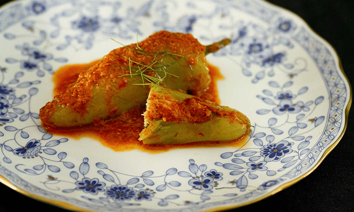 Seasoned rice wrapped and grilled in banana leaves (ข้าวปิ้ง)